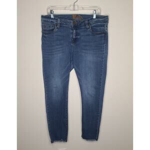 Kut from the Kloth raw hem cropped capri blue jeans - 14